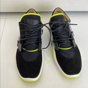 Giuseppe Zanotti Mens Black Leather Sneakers